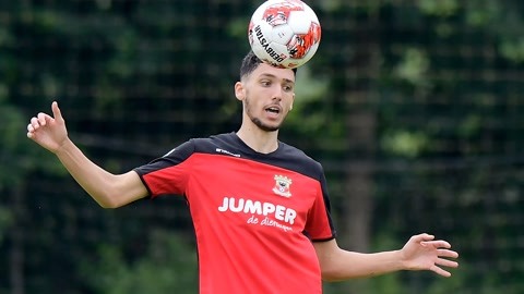 市场上的每 市场上的每